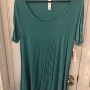 NWT XS Perfect Tee Lularoe-Teal